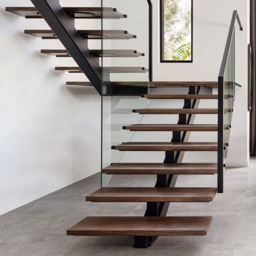 Дерев'яні сходи - Фото 3